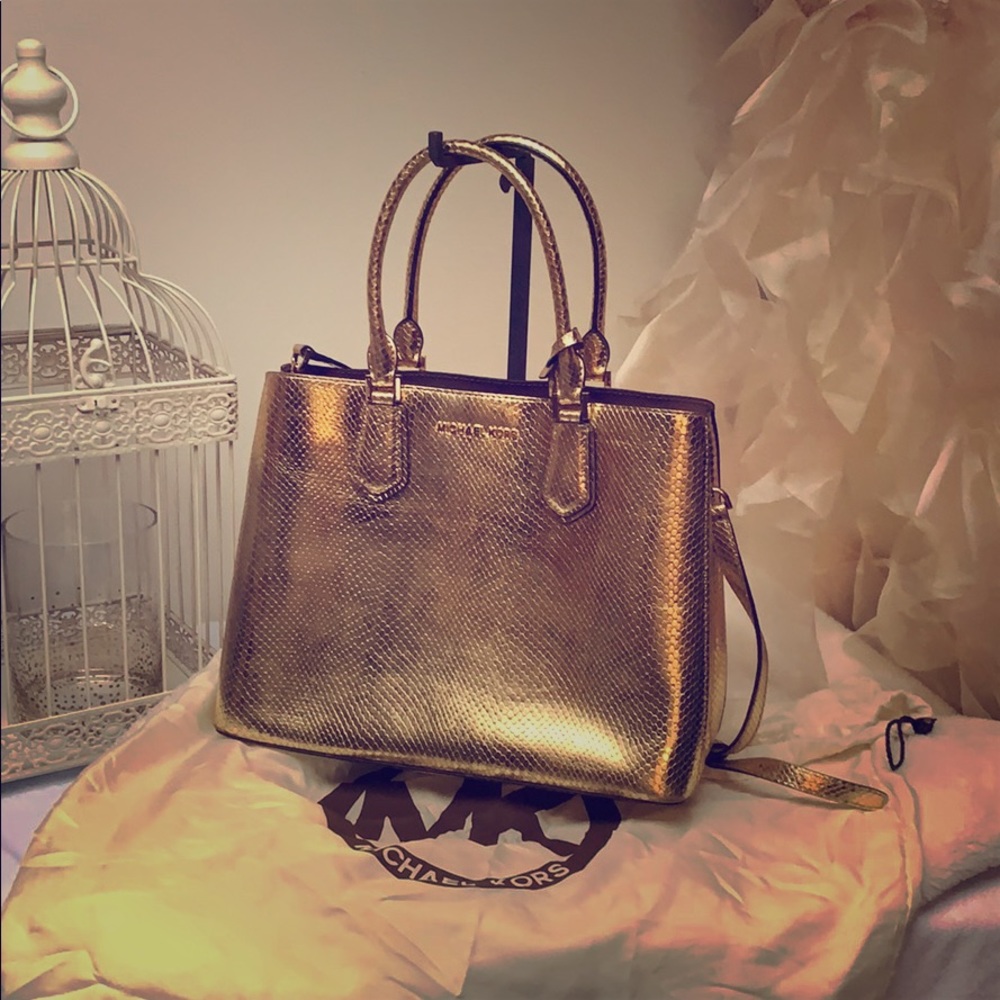 Micheal Kors purse